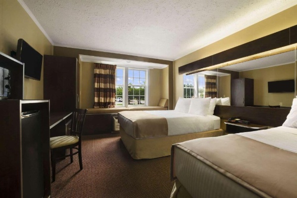 Microtel Inn & Suites by Wyndham Columbia Two Notch Rd Area image 27
